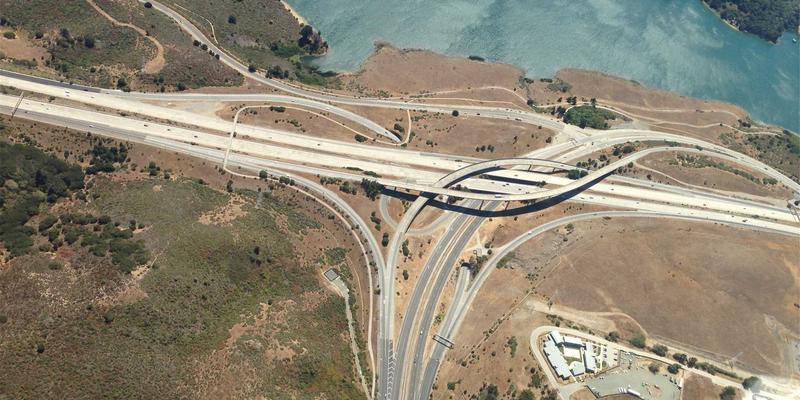 阿萨卢耶体育生活：能源企业如何通过足球文化重塑社区凝聚力