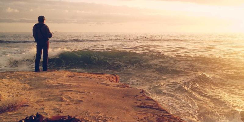 阿萨卢耶宗教图景探秘：什叶派圣地与波斯湾多元宗教社群的和谐共存