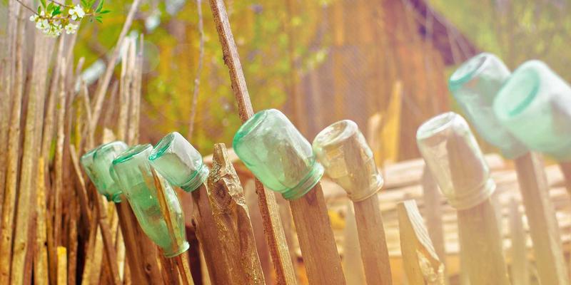 阿萨卢耶建筑风格演变：从珊瑚石老宅到现代能源城市的空间叙事