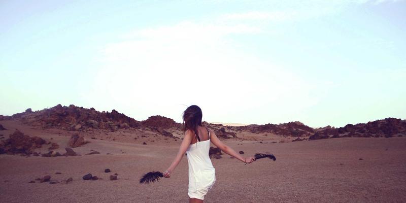 阿萨卢耶水资源管理：古代坎儿井智慧与现代海水淡化技术的千年对话