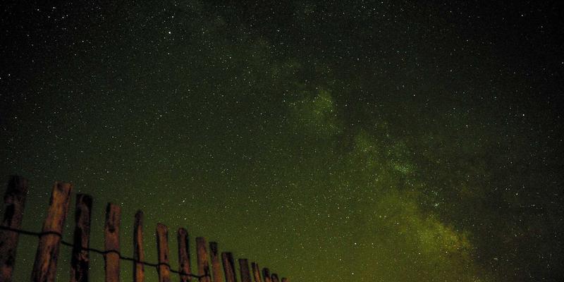 阿萨卢耶考古新发现：揭秘波斯湾沿岸失落港口的千年贸易文明