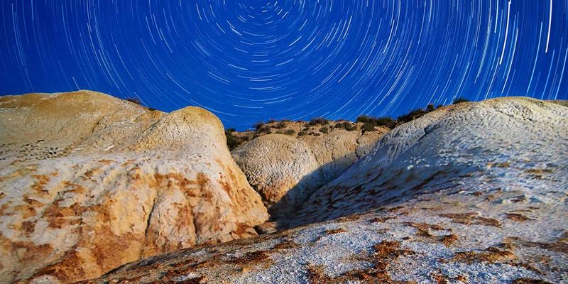 阿萨卢耶音乐与舞蹈：揭秘波斯湾沿岸独特的仪式表演艺术